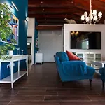 House Victoria 2 By Guide 네레자인